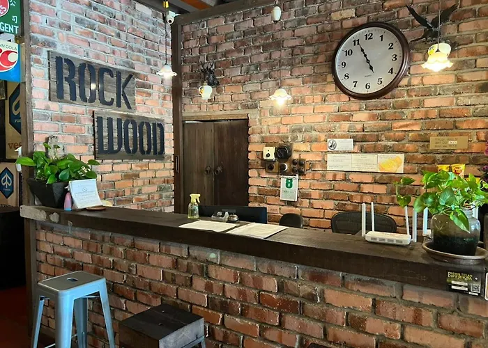 Rock Wood Hotel