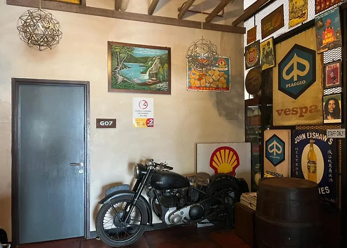 Rock Wood Hotel